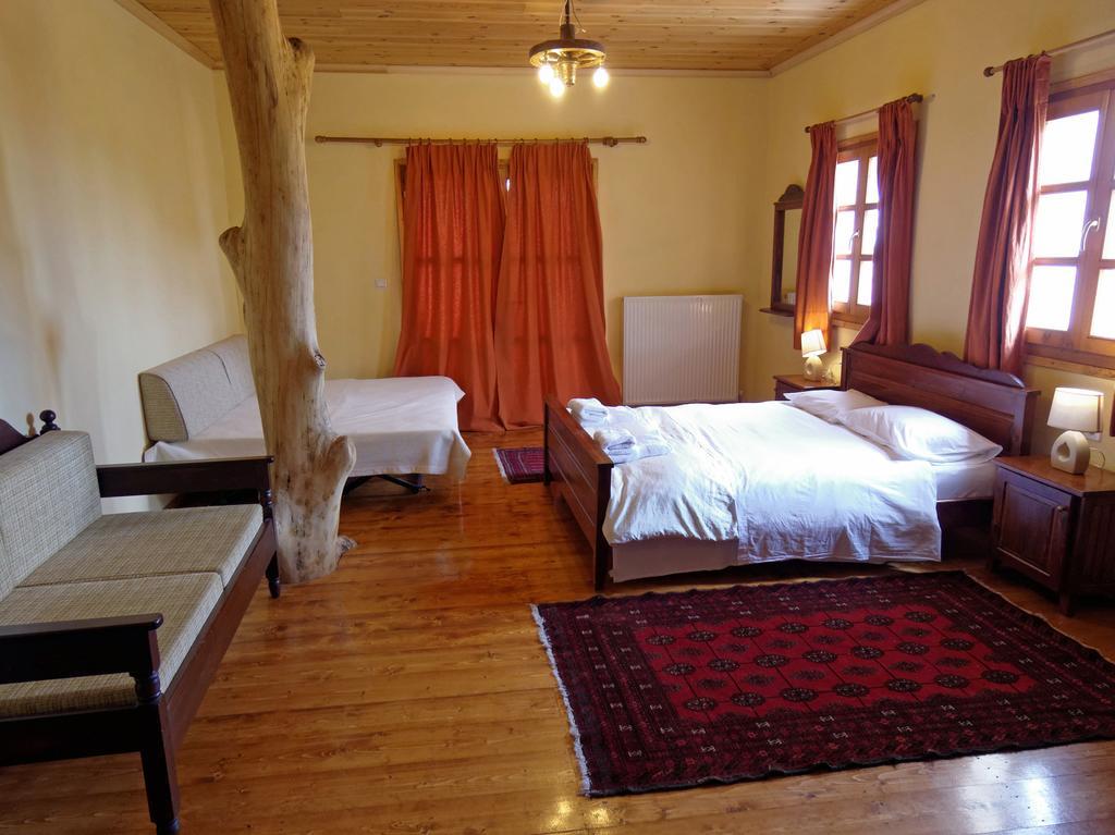 Nimbus Guesthouse Sidhirokhorion Phòng bức ảnh