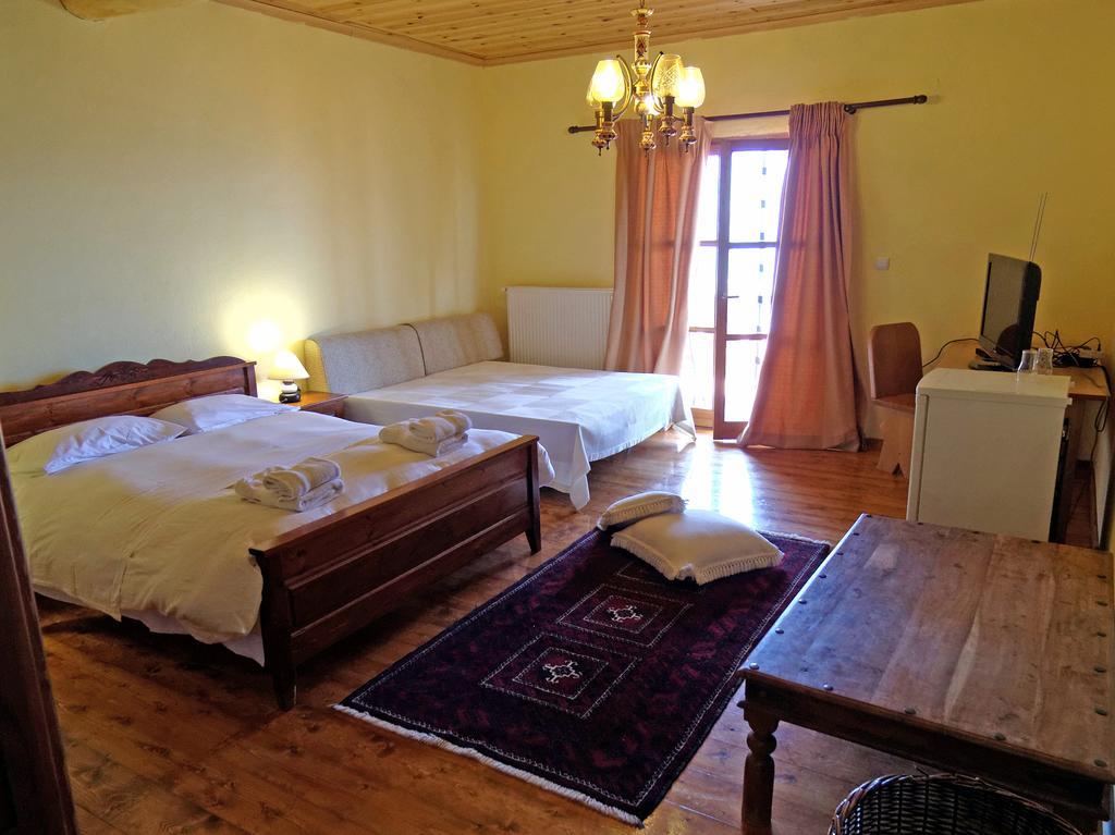 Nimbus Guesthouse Sidhirokhorion Phòng bức ảnh