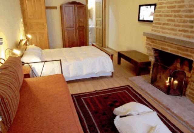 Nimbus Guesthouse Sidhirokhorion Ngoại thất bức ảnh