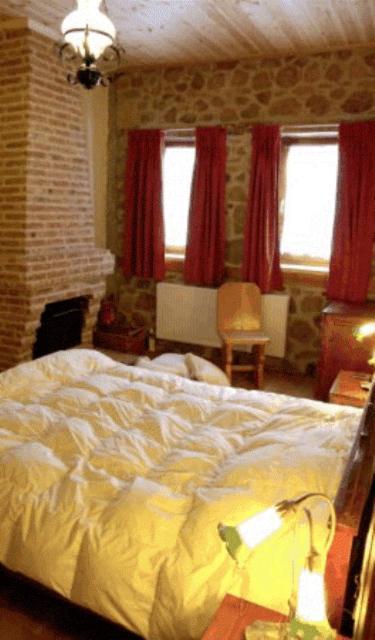 Nimbus Guesthouse Sidhirokhorion Ngoại thất bức ảnh