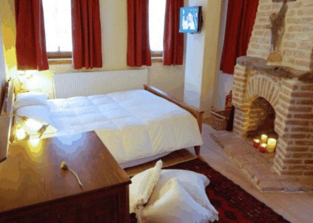Nimbus Guesthouse Sidhirokhorion Ngoại thất bức ảnh